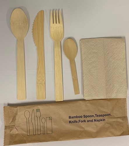 Besteksets bamboe lepel, thee/ ijs lepel, mes, vork en servet. doos a 500 st  (5x100)
